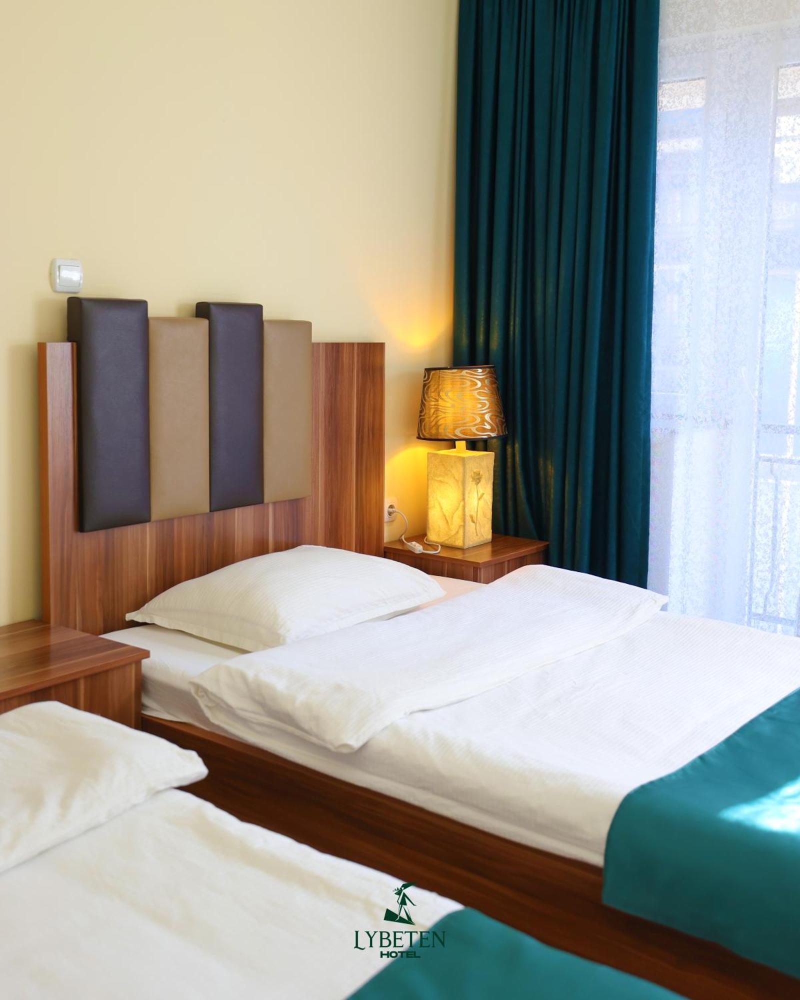 Hotel Lybeten 乌罗舍瓦茨 外观 照片