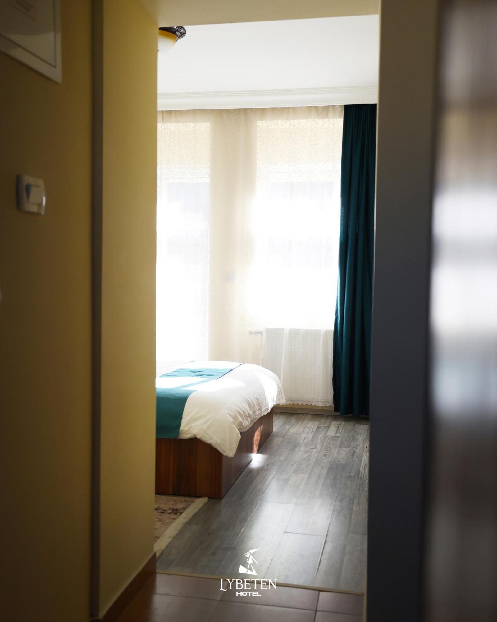 Hotel Lybeten 乌罗舍瓦茨 外观 照片